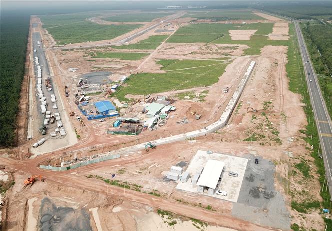 Bộ GTVT đề nghị hoàn thiện hai tuyến giao thông kết nối sân bay Long Thành
